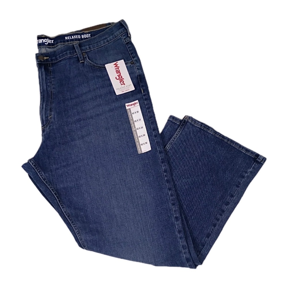 Wrangler Jeans Men's 42x30 Relaxed Boot Blue‎ Denim Medium Wash Free to Stretch